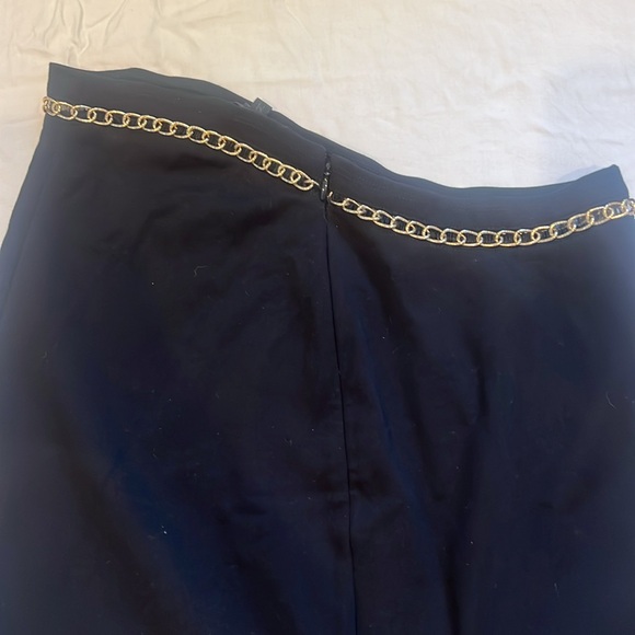 Gorgeous h:ours black mini skirt, size Medium, NWOT, from Revolve - Picture 5 of 5